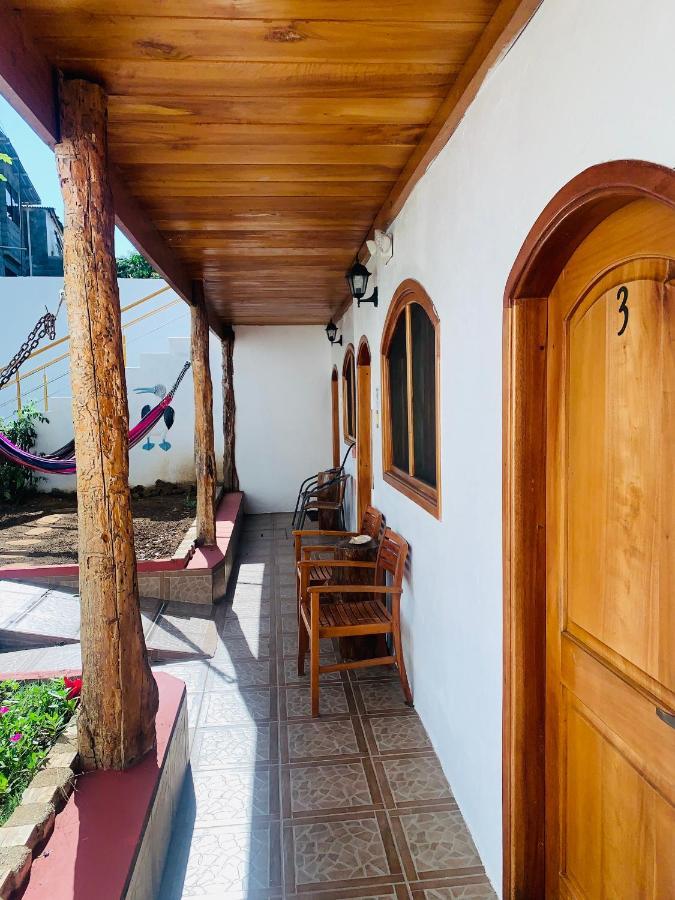 Hostal White House Galapagos Puerto Ayora  Exteriér fotografie