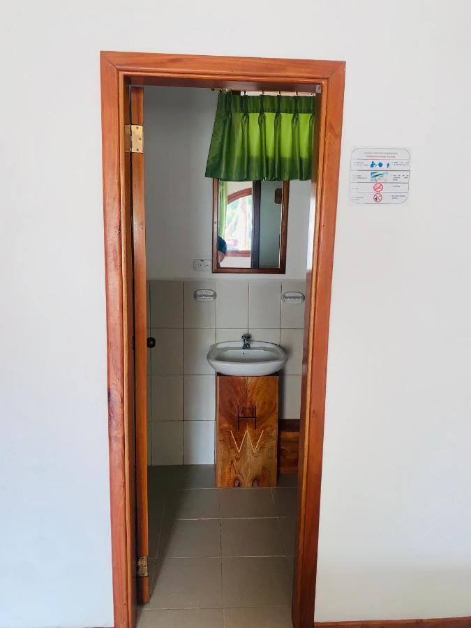 Hostal White House Galapagos Puerto Ayora  Exteriér fotografie