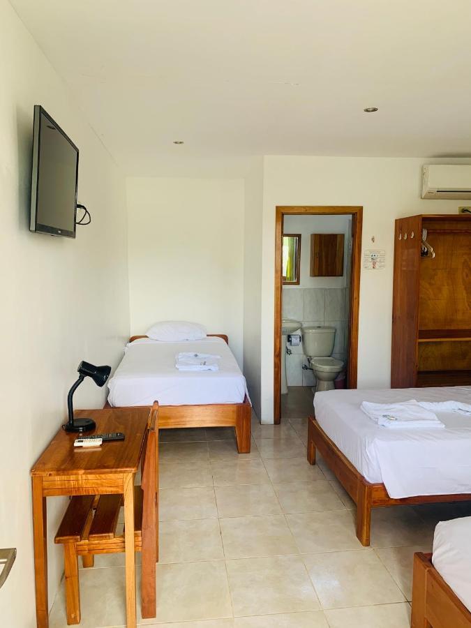 Hostal White House Galapagos Puerto Ayora  Exteriér fotografie