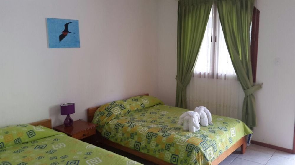 Hostal White House Galapagos Puerto Ayora  Exteriér fotografie