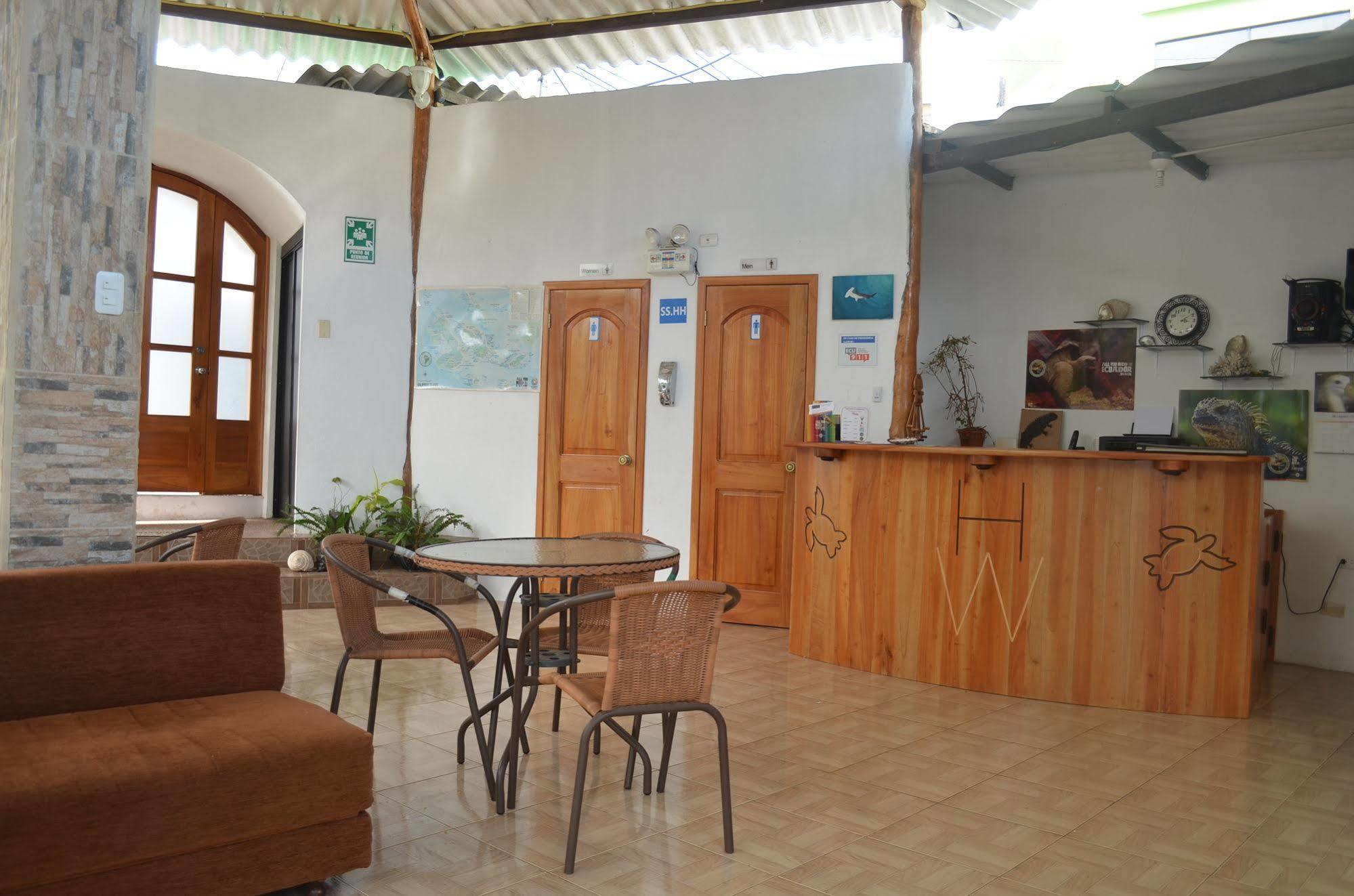 Hostal White House Galapagos Puerto Ayora  Exteriér fotografie