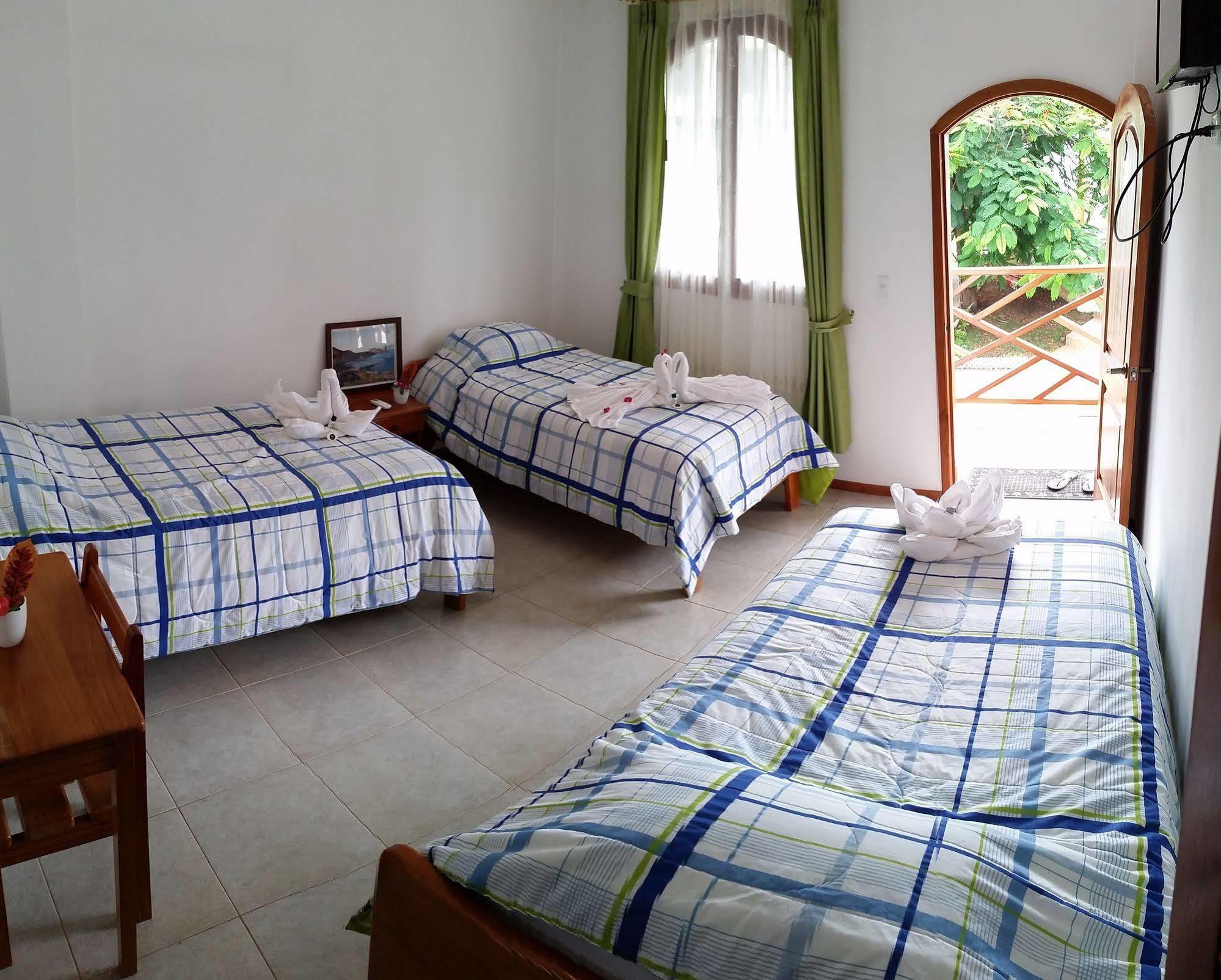 Hostal White House Galapagos Puerto Ayora  Exteriér fotografie