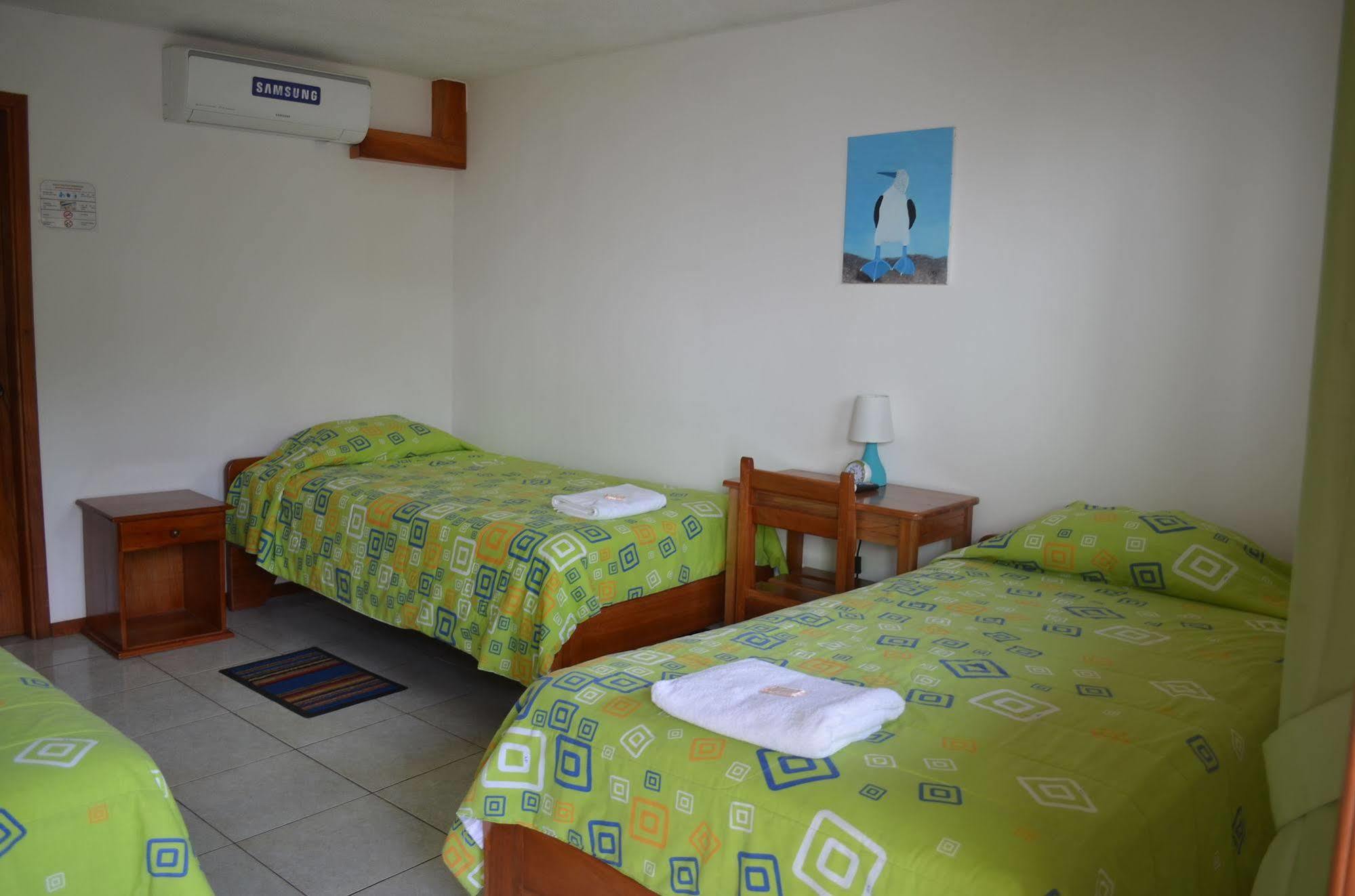Hostal White House Galapagos Puerto Ayora  Exteriér fotografie