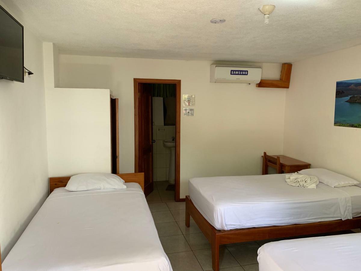 Hostal White House Galapagos Puerto Ayora  Exteriér fotografie